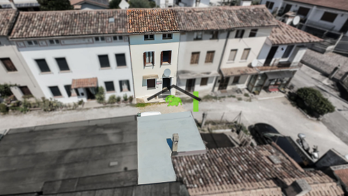Casa in linea su tre livelli con garage a Stevenà di Caneva