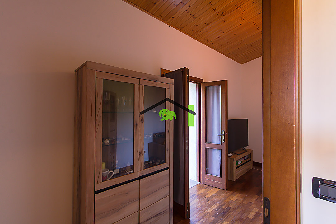 Soggiorno vetrina e porta finestra