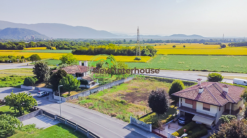 Terreno edificabile in zona residenziale