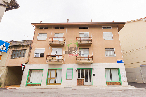 Bicamere da ristrutturare e due appartamenti al grezzo