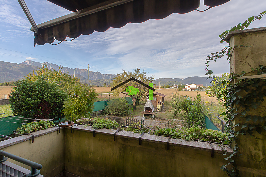 Terrazzo vista montagne
