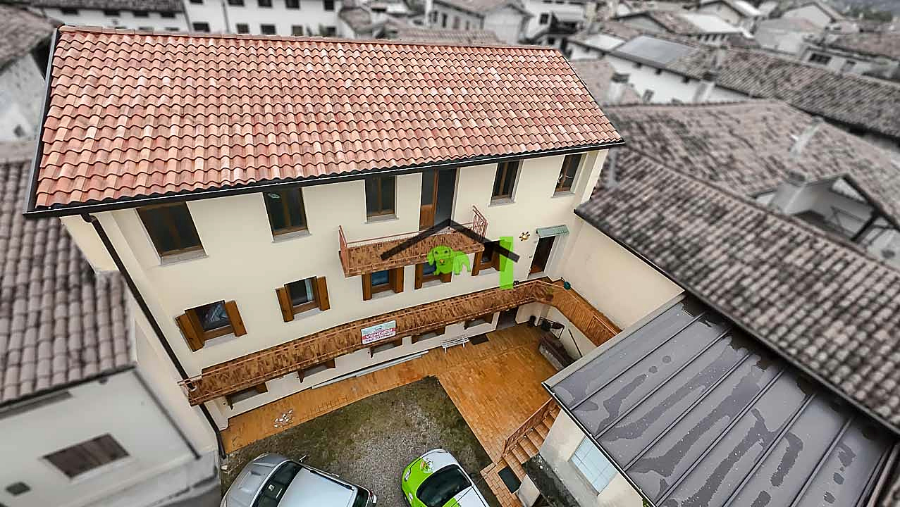 Vista aerea facciata cortile