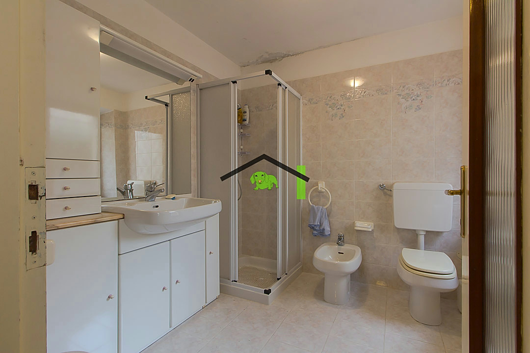 Bagno doccia sanitari