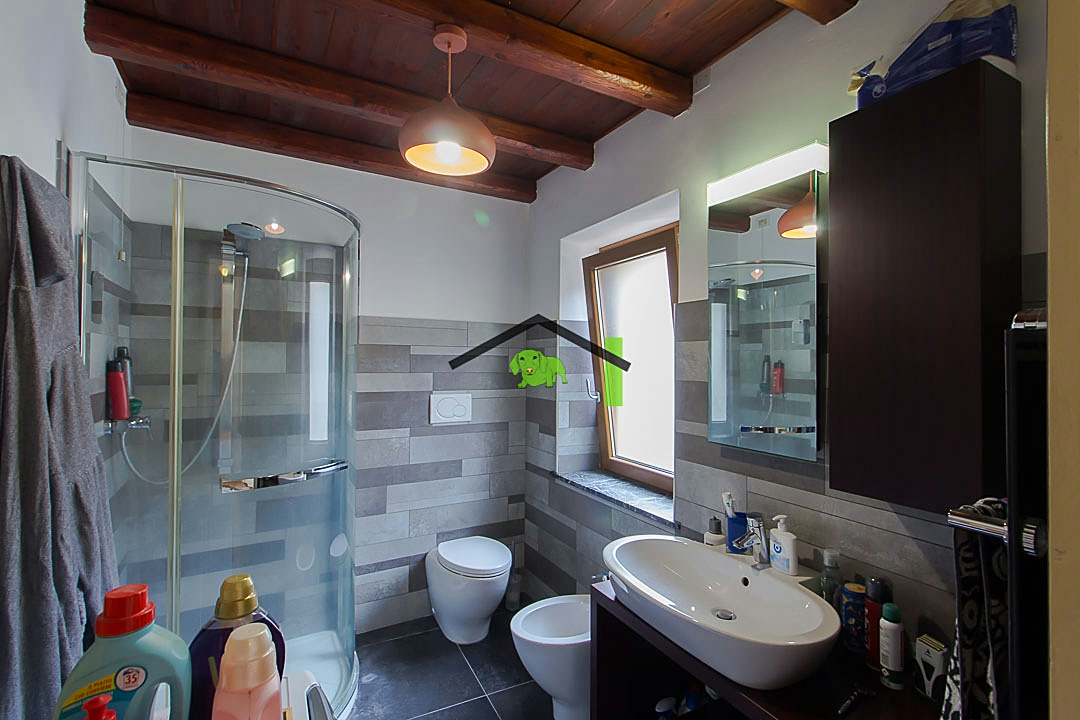 Bagno doccia lavatrice