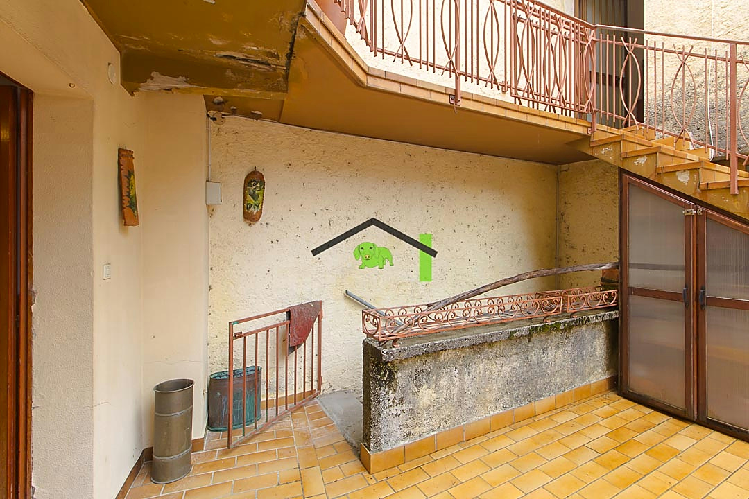 Cortile sotto ballatoio